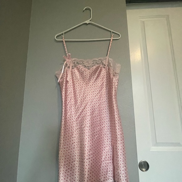 Rare Vintage Victoria’s Secret Heart Print Slip with high leg slit, lace bow - Picture 4 of 6